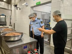 <b>以肉类、蔬菜为沉</b>